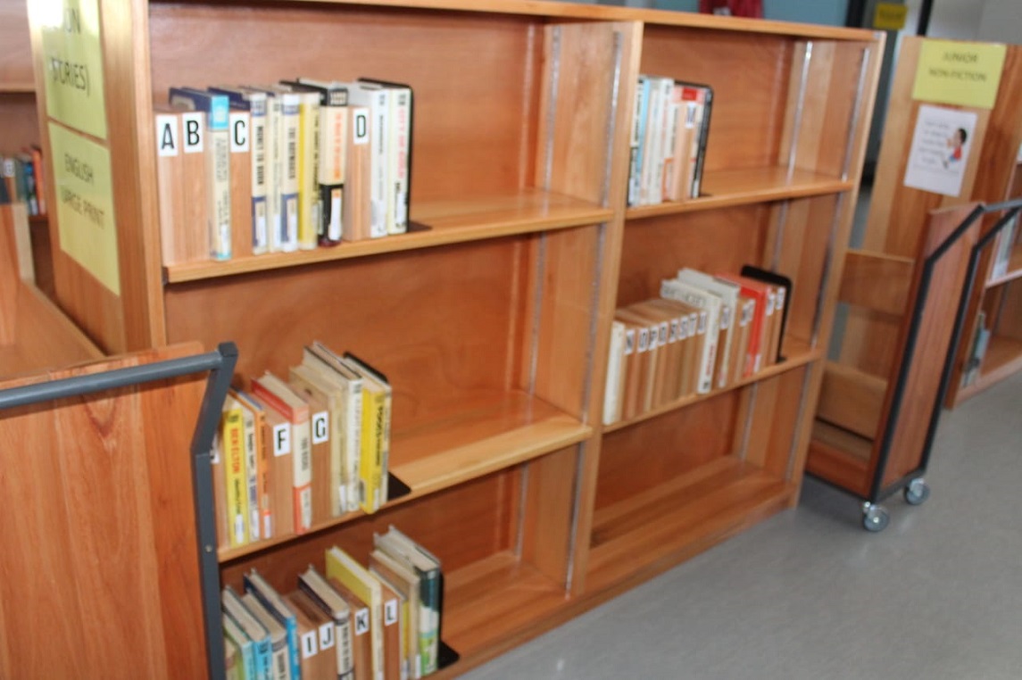 MEC Nakedi Kekana hands over state-of-the-Art Library to the Community of Runnymede in Greater Tzaneen Municipality in the Mopani District 